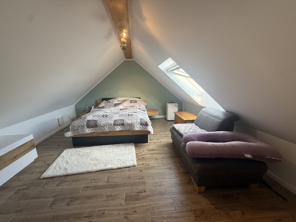 JA, zur neuwertigen 3,5 ZimmerMaisonettewohnung mit Stellplatz, 2 Balkonen  und  Weitblick am Bärenloch – Bild: 26187