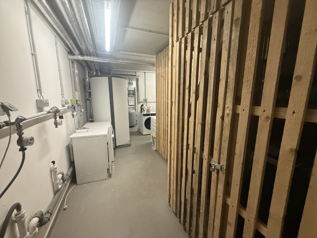 JA, zur neuwertigen 3,5 ZimmerMaisonettewohnung mit Stellplatz, 2 Balkonen  und  Weitblick am Bärenloch – Bild: 26191