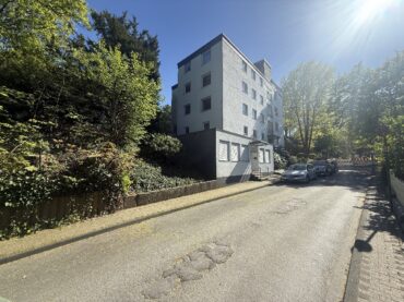 JA, zur gepflegten Eigentumswohnung mit Sonnenloggia und TG-Stellplatz im Herz von Solingen-Gräfrath – Bild: 26344
