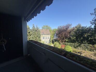 JA, zur gepflegten Eigentumswohnung mit Sonnenloggia und TG-Stellplatz im Herz von Solingen-Gräfrath – Bild: 26348