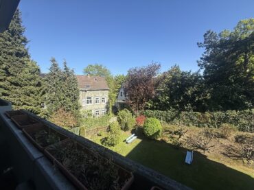 JA, zur gepflegten Eigentumswohnung mit Sonnenloggia und TG-Stellplatz im Herz von Solingen-Gräfrath – Bild: 26349