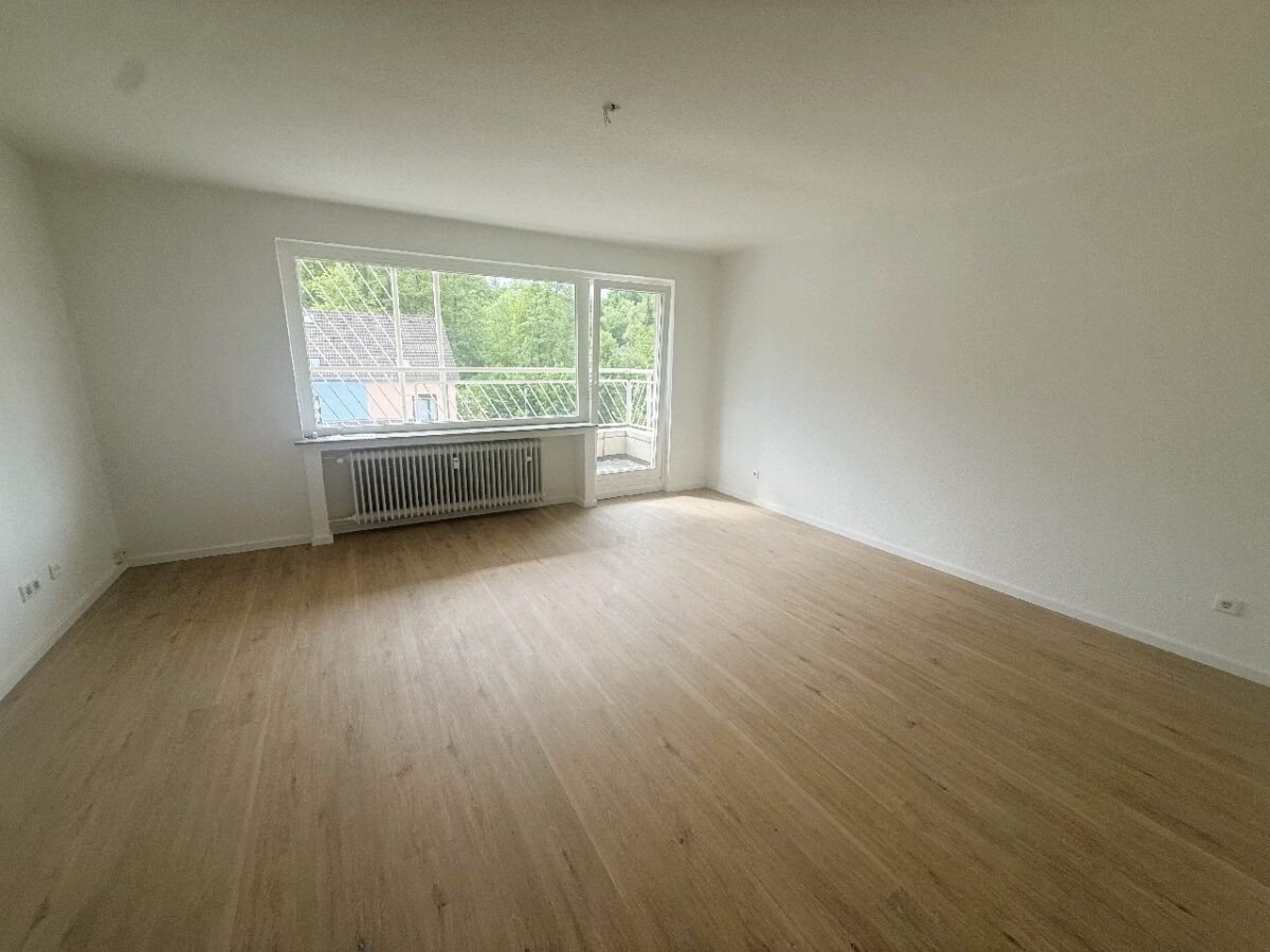 JA, zur modernisierten 2-Zimmerwohnung mit Sonnenbalkon in Solingen-Gräfrath! – Bild: 26388