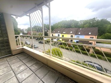 JA, zur modernisierten 2-Zimmerwohnung mit Sonnenbalkon in Solingen-Gräfrath! – Bild: 26389