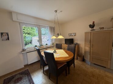 JA, zum Einfamilienhaus mit Einliegerwohnung  und  traumhaften Garten in begehrter Lage Nähe Klinikum! – Bild: 27637