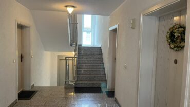JA, zur renovierten 3-Zimmer-Wohnung mit Balkon + Tiefgaragenstellplatz in zentraler Lage von Ohligs – Bild: 27998