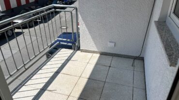 JA, zur renovierten 3-Zimmer-Wohnung mit Balkon + Tiefgaragenstellplatz in zentraler Lage von Ohligs – Bild: 28004
