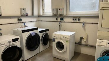 JA, zur renovierten 3-Zimmer-Wohnung mit Balkon + Tiefgaragenstellplatz in zentraler Lage von Ohligs – Bild: 28011