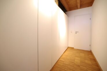 JA, zur außergewöhnlichen DHH mit zwei Stellplätzen in TOP-Lage von Solingen-Aufderhöhe – Bild: 28088