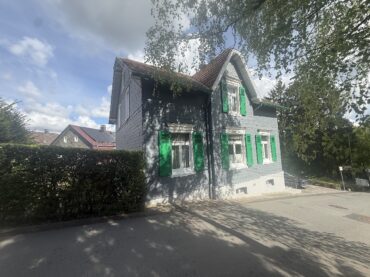 JA, zum gepflegten Zweifamilienhaus mit großem Garten und Stellplätzen in Wuppertal-Beyenburg! – Bild: 28247