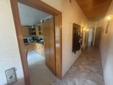 JA, zum gepflegten Zweifamilienhaus mit großem Garten und Stellplätzen in Wuppertal-Beyenburg! – Bild: 28255