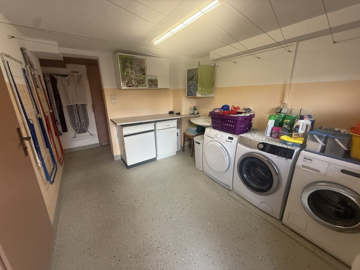 JA, zum gepflegten Zweifamilienhaus mit großem Garten und Stellplätzen in Wuppertal-Beyenburg! – Bild: 28262
