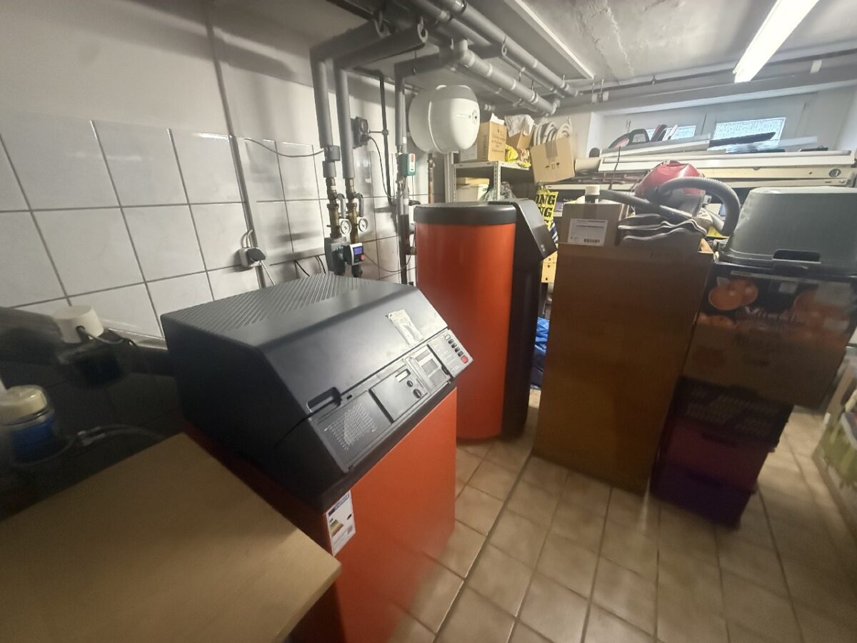 JA, zum gepflegten Zweifamilienhaus mit großem Garten und Stellplätzen in Wuppertal-Beyenburg! – Bild: 28265