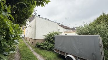 JA, zum ruhig gelegenen Ein-/Zweifamilienhaus mit Garagen  und  schönem Garten – Nähe Ittertal! – Bild: 28309
