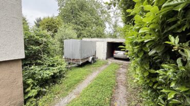 JA, zum ruhig gelegenen Ein-/Zweifamilienhaus mit Garagen  und  schönem Garten – Nähe Ittertal! – Bild: 28310