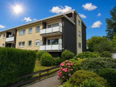 JA, zur soliden 3-Zimmer-Eigentumswohnung mit Sonnenloggia in zentraler Lage von Solingen-Wald – Bild: 28273