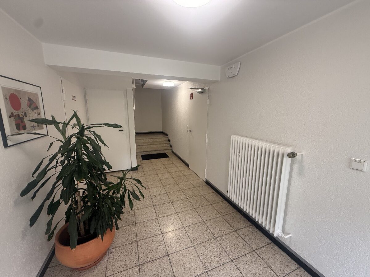 JA, zur soliden 3-Zimmer-Eigentumswohnung mit Sonnenloggia in zentraler Lage von Solingen-Wald – Bild: 28277