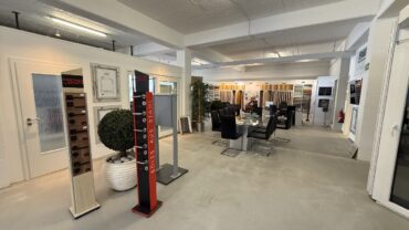 JA, zur großzügigen Gewerbehalle mit Büro-, Lagerfläche  und  großen Außenlagerflächen in Solingen-Wald – Bild: 28367