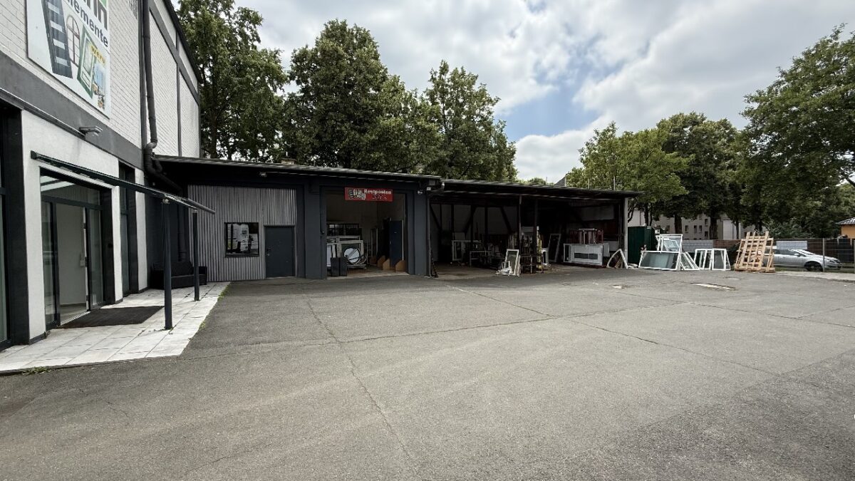 JA, zur großzügigen Gewerbehalle mit Büro-, Lagerfläche  und  großen Außenlagerflächen in Solingen-Wald – Bild: 28381