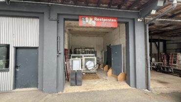 JA, zur großzügigen Gewerbehalle mit Büro-, Lagerfläche  und  großen Außenlagerflächen in Solingen-Wald – Bild: 28383