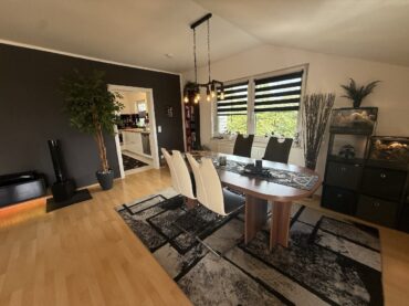 JA, zur gepflegten 3-Zimmer-Eigentumswohnung mit Balkon und Stellplatz in Solingen-Gräfrath! – Bild: 28825