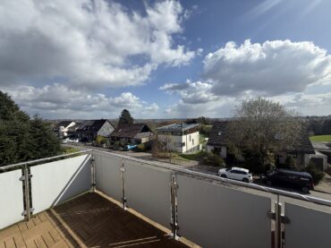 JA, zur gepflegten 3-Zimmer-Eigentumswohnung mit Balkon und Stellplatz in Solingen-Gräfrath! – Bild: 28827