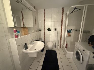 JA, zur gepflegten 3-Zimmer-Eigentumswohnung mit Balkon und Stellplatz in Solingen-Gräfrath! – Bild: 28832