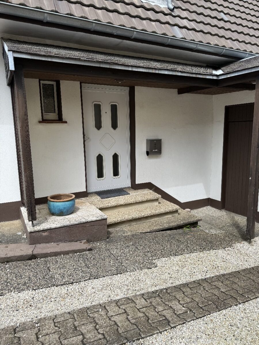JA, zum Einfamilienhaus mit Einliegerwohnung,Garten und Garage in ruhiger Lage von Solingen-Gräfrath – Bild: 28981