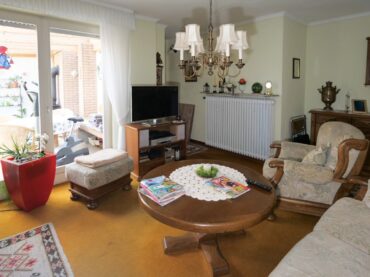 JA, zum Einfamilienhaus mit Einliegerwohnung,Garten und Garage in ruhiger Lage von Solingen-Gräfrath – Bild: 28970