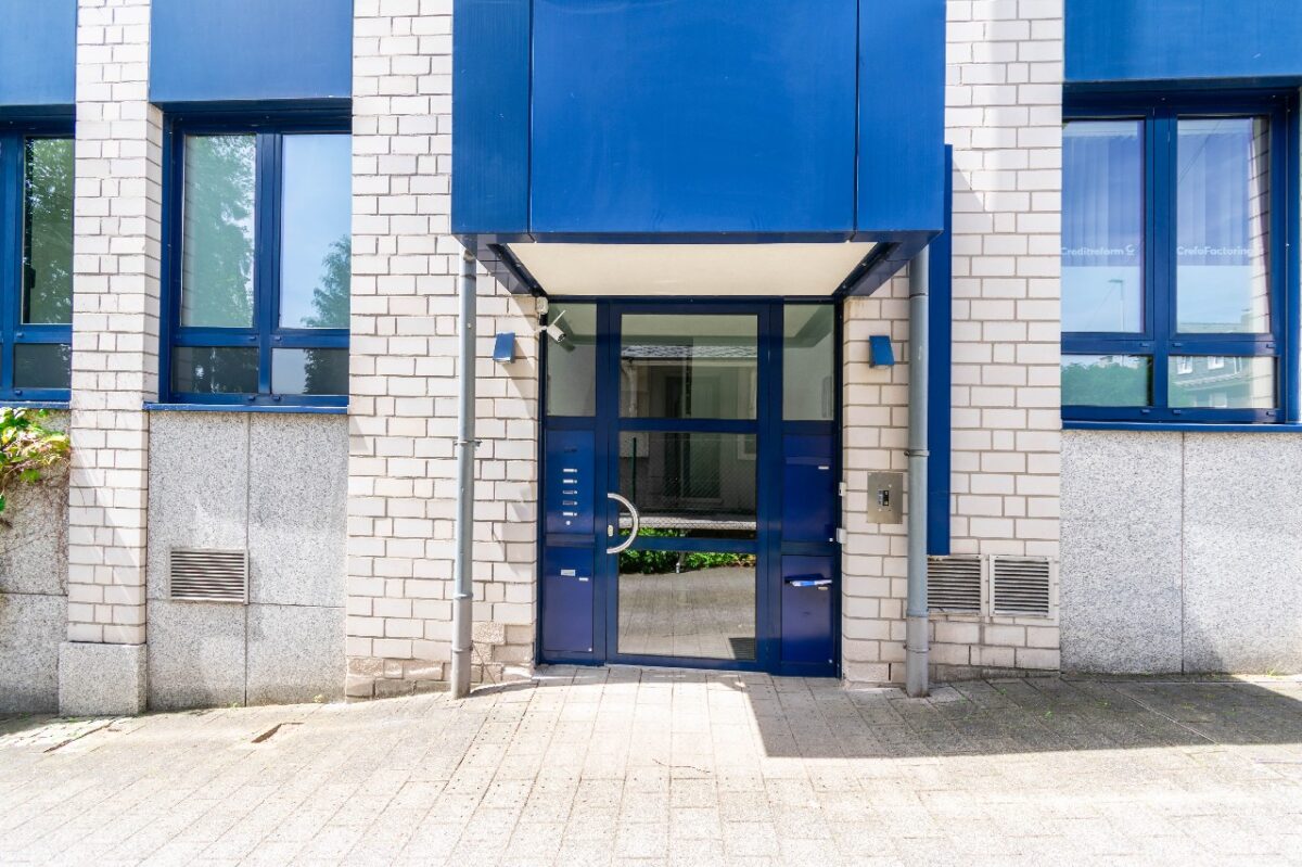 Bürohaus mit langfristigen Mietverträgen in hervorragender Lage. Anlageobjekt ohne Käuferprovision! – Bild: 29315