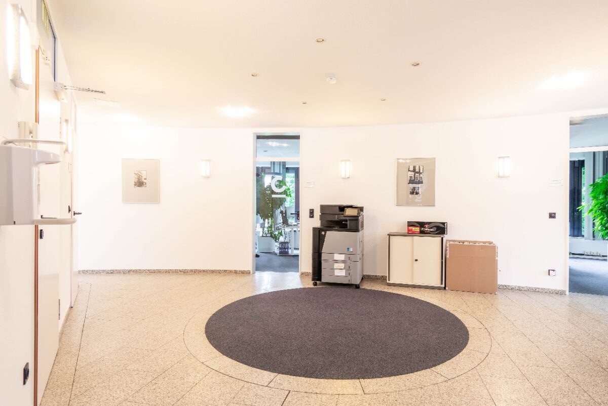 Bürohaus mit langfristigen Mietverträgen in hervorragender Lage. Anlageobjekt ohne Käuferprovision! – Bild: 29317