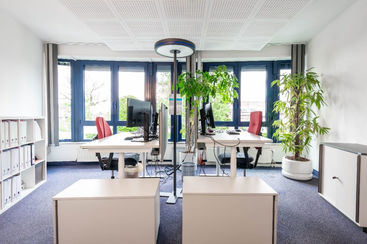Bürohaus mit langfristigen Mietverträgen in hervorragender Lage. Anlageobjekt ohne Käuferprovision! – Bild: 29319