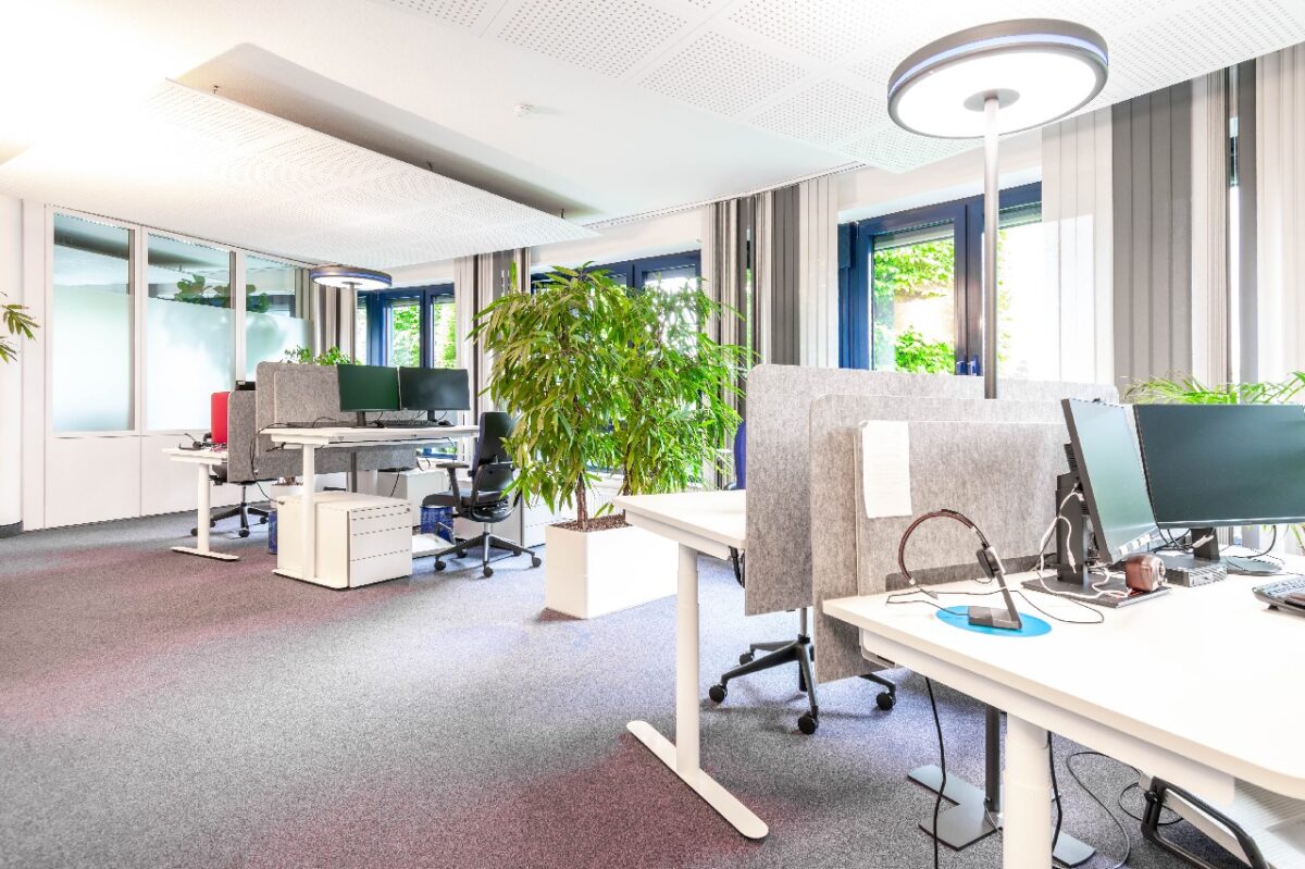 Bürohaus mit langfristigen Mietverträgen in hervorragender Lage. Anlageobjekt ohne Käuferprovision! – Bild: 29324