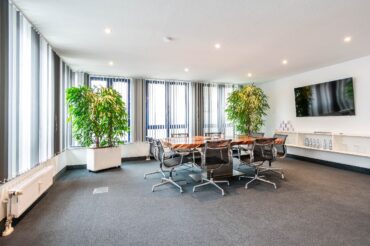 Bürohaus mit langfristigen Mietverträgen in hervorragender Lage. Anlageobjekt ohne Käuferprovision! – Bild: 29325