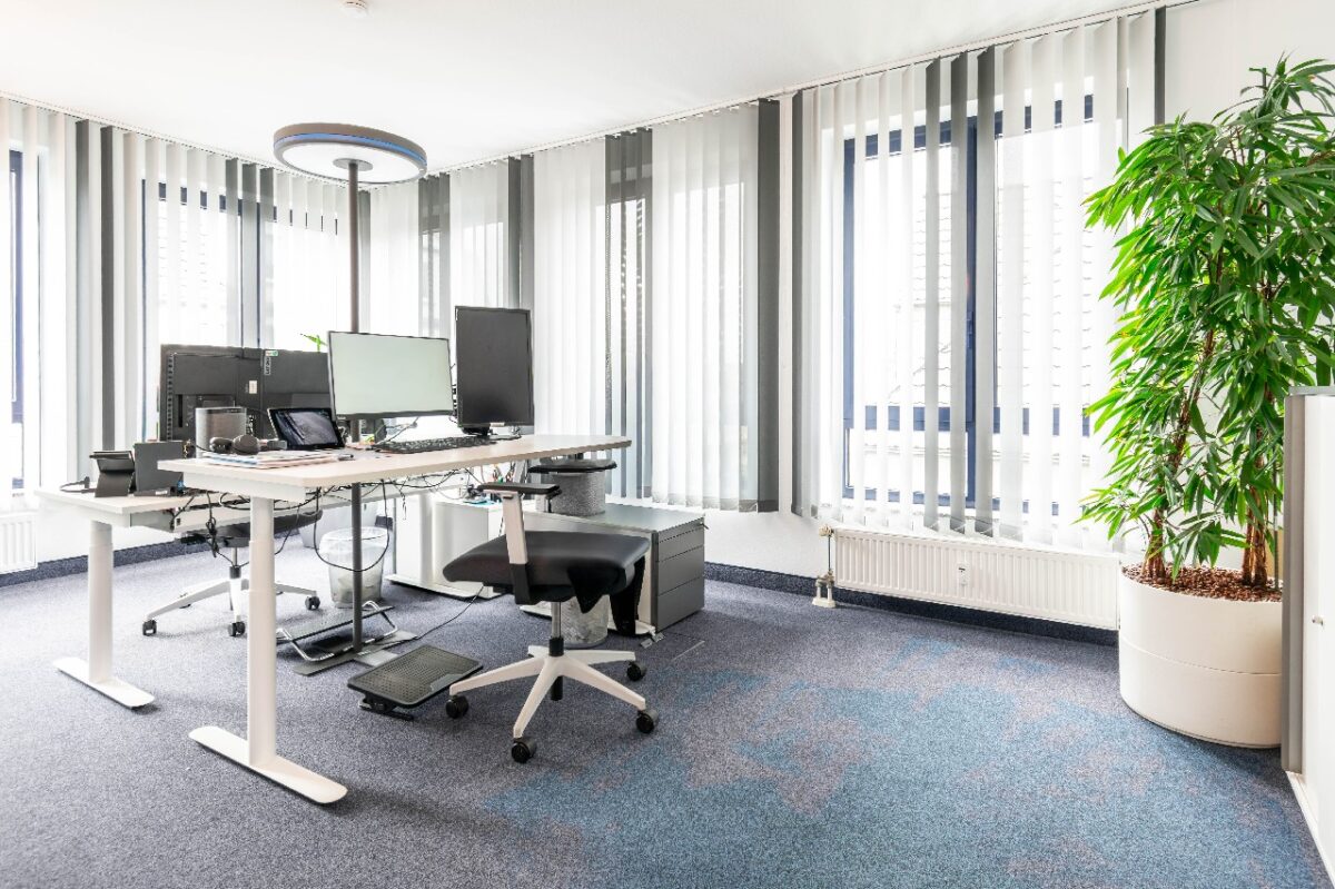 Bürohaus mit langfristigen Mietverträgen in hervorragender Lage. Anlageobjekt ohne Käuferprovision! – Bild: 29332