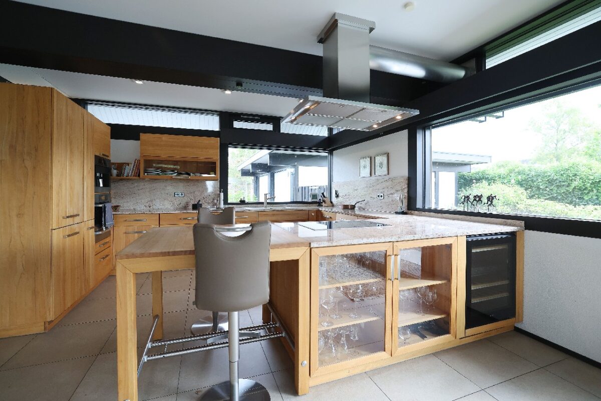 DAS HUF-HAUS mit großem Garten, Doppelgarage und Carport in TOP-Lage von Solingen-Widdert! – Bild: 29642