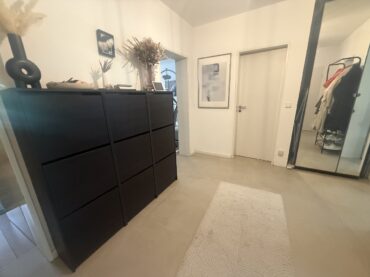 JA, zur 3-Zimmer-Eigentumswohnung mit großem Balkon und Stellplatz in begehrter Lage Nähe Klinikum! – Bild: 29052