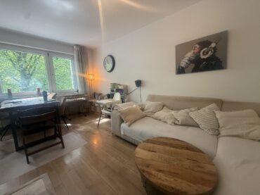 JA, zur 3-Zimmer-Eigentumswohnung mit großem Balkon und Stellplatz in begehrter Lage Nähe Klinikum! – Bild: 29053
