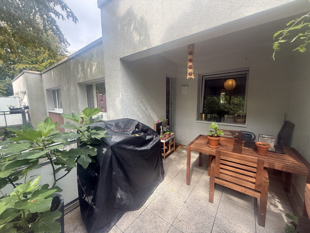 JA, zur 3-Zimmer-Eigentumswohnung mit großem Balkon und Stellplatz in begehrter Lage Nähe Klinikum! – Bild: 29055