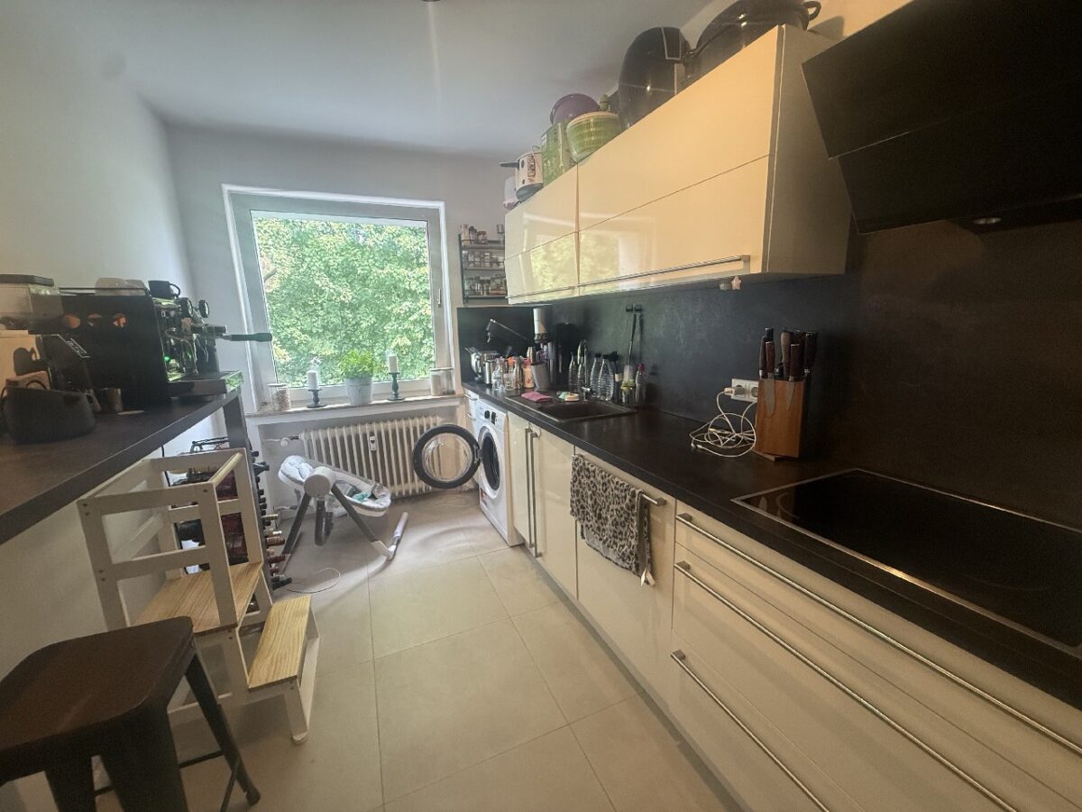 JA, zur 3-Zimmer-Eigentumswohnung mit großem Balkon und Stellplatz in begehrter Lage Nähe Klinikum! – Bild: 29056