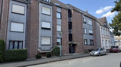 JA, zur neuwertigen Doppelhaushälfte mit Dachterrasse + Garten ‚Montanushof‘ in Solingen-Aufderhöhe – Bild: 29467