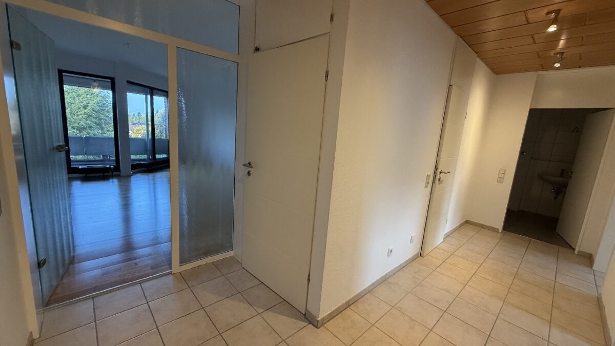 JA, zur großzügigen 3-Zimmer-Mietwohnung mit Sonnenbalkon in Solingen-Höhscheid! – Bild: 29819