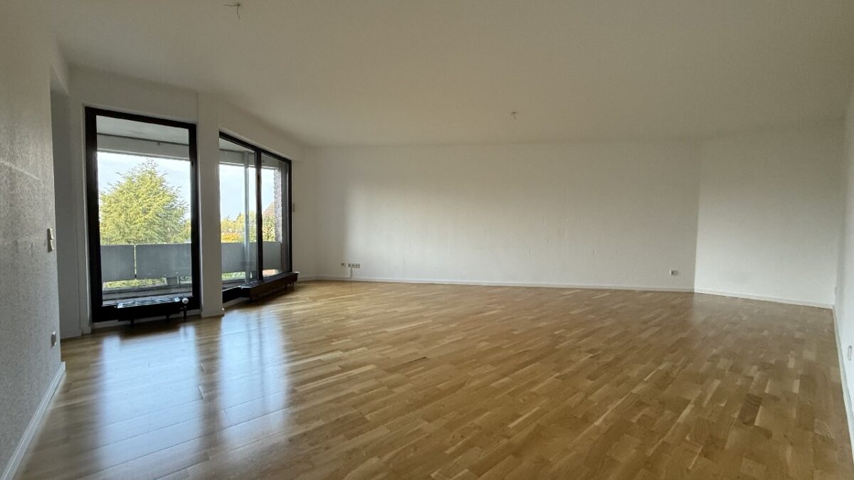 JA, zur großzügigen 3-Zimmer-Mietwohnung mit Sonnenbalkon in Solingen-Höhscheid! – Bild: 29820