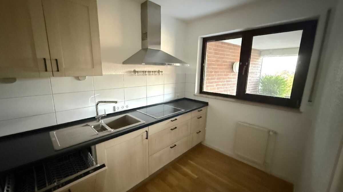 JA, zur großzügigen 3-Zimmer-Mietwohnung mit Sonnenbalkon in Solingen-Höhscheid! – Bild: 29823