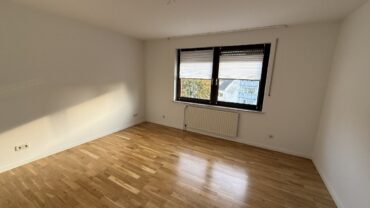 JA, zur großzügigen 3-Zimmer-Mietwohnung mit Sonnenbalkon in Solingen-Höhscheid! – Bild: 29825