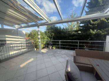 JA, zur modernisierten Doppelhaushälfte mit Weitblick und zwei Garagen in der Solinger Südstadt – Bild: 29772