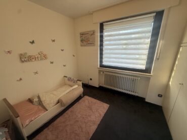 JA, zur modernisierten Doppelhaushälfte mit Weitblick und zwei Garagen in der Solinger Südstadt – Bild: 29777