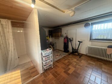 JA, zur modernisierten Doppelhaushälfte mit Weitblick und zwei Garagen in der Solinger Südstadt – Bild: 29786
