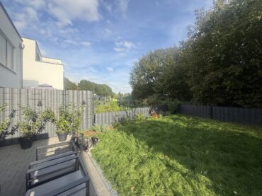 JA, zur neuwertigen Doppelhaushälfte mit Dachterrasse + Garten ‚Montanushof‘ in Solingen-Aufderhöhe – Bild: 29894