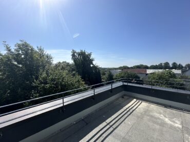JA, zur neuwertigen Doppelhaushälfte mit Dachterrasse + Garten ‚Montanushof‘ in Solingen-Aufderhöhe – Bild: 29896