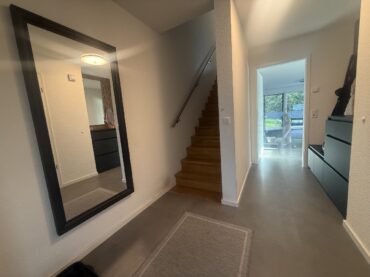 JA, zur neuwertigen Doppelhaushälfte mit Dachterrasse + Garten ‚Montanushof‘ in Solingen-Aufderhöhe – Bild: 29897
